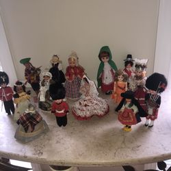 Vintage Global Doll Collection from the 1960s includes 15 Dolls
