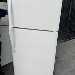 Kenmore Top Freezer Refrigerator