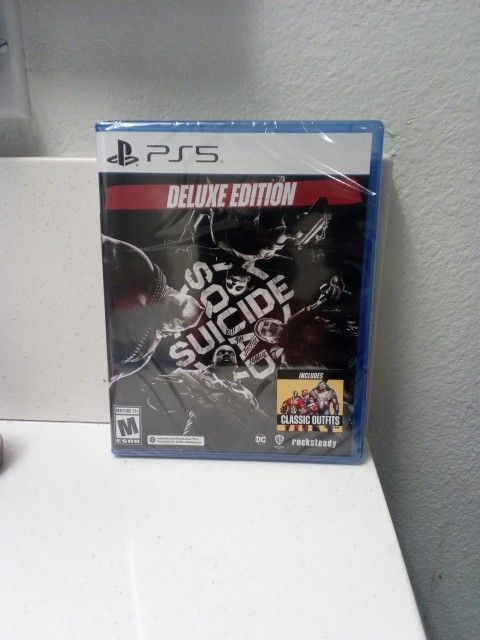 Suicide Squad Deluxe Edition PlayStation 5