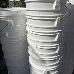 BOTES DE 5 GL. NUEVOS