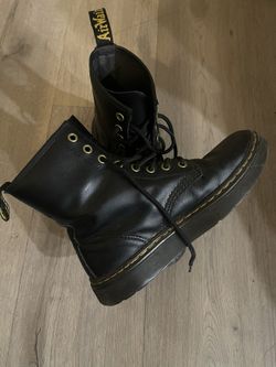 Dr Martens Girl Boots
