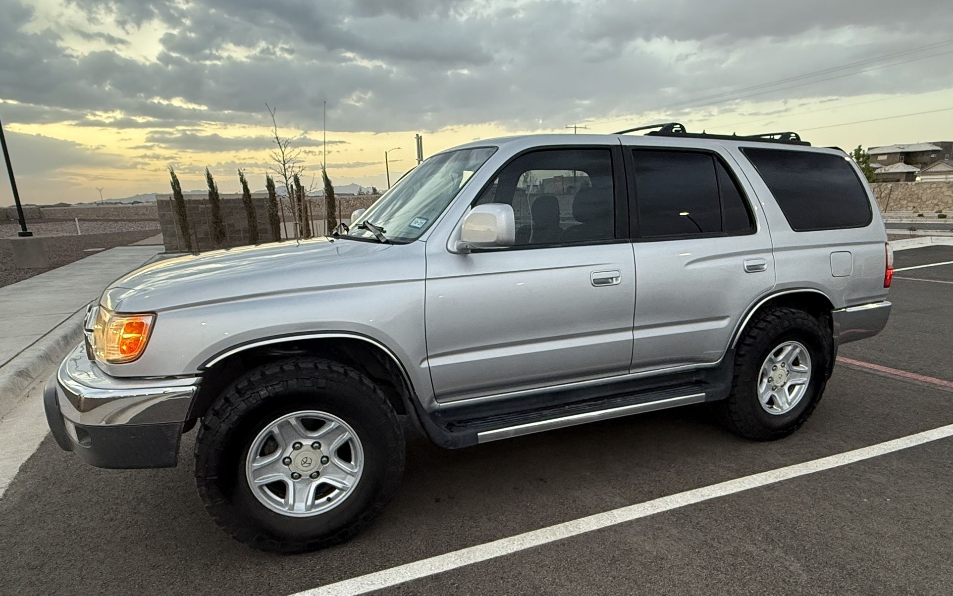 2002 Forerunner 2002 Toyota 4Runner for Sale in Agua Dulce, Texas - OfferUp