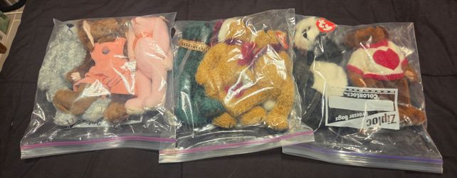 Lot of 8 TY Beanie Babies Stuffed Animals