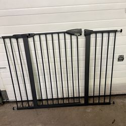 Munchkin Baby Gate