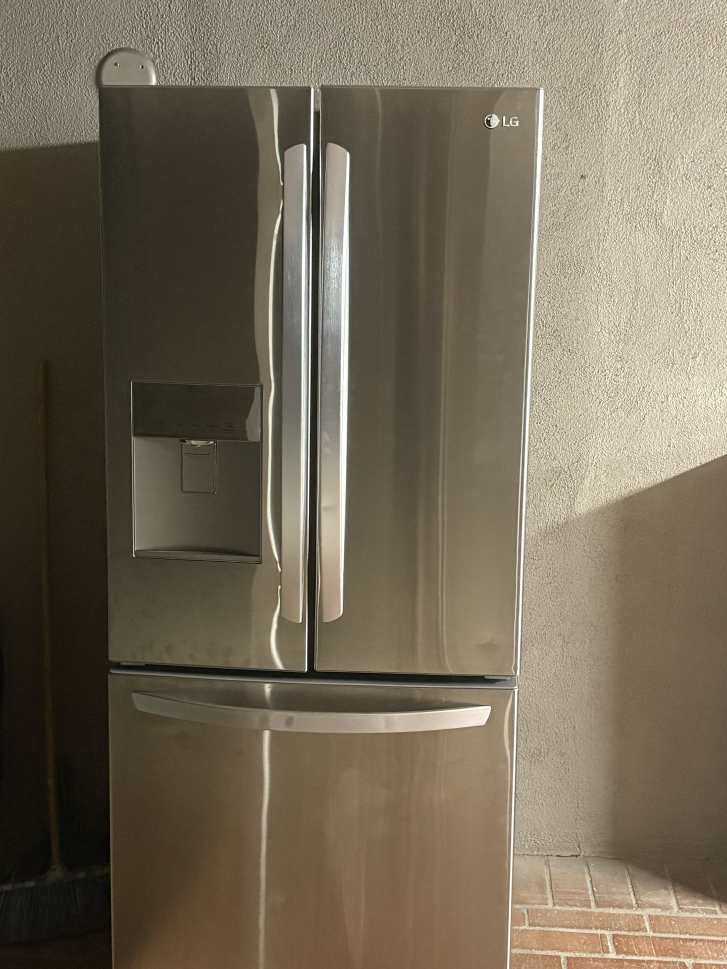 Lg refrigerator