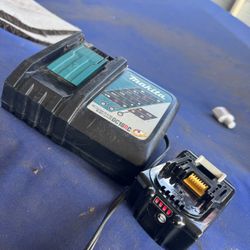 Brand New Makita 3h Battery & Used Charger