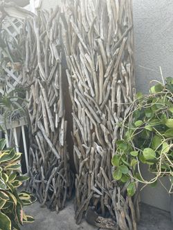 Driftwood Wall Decider