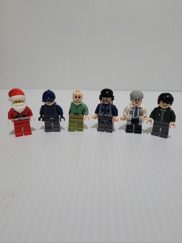 Lego Minifigures Lot of 6 Mixed Lot Sold AS IS 
