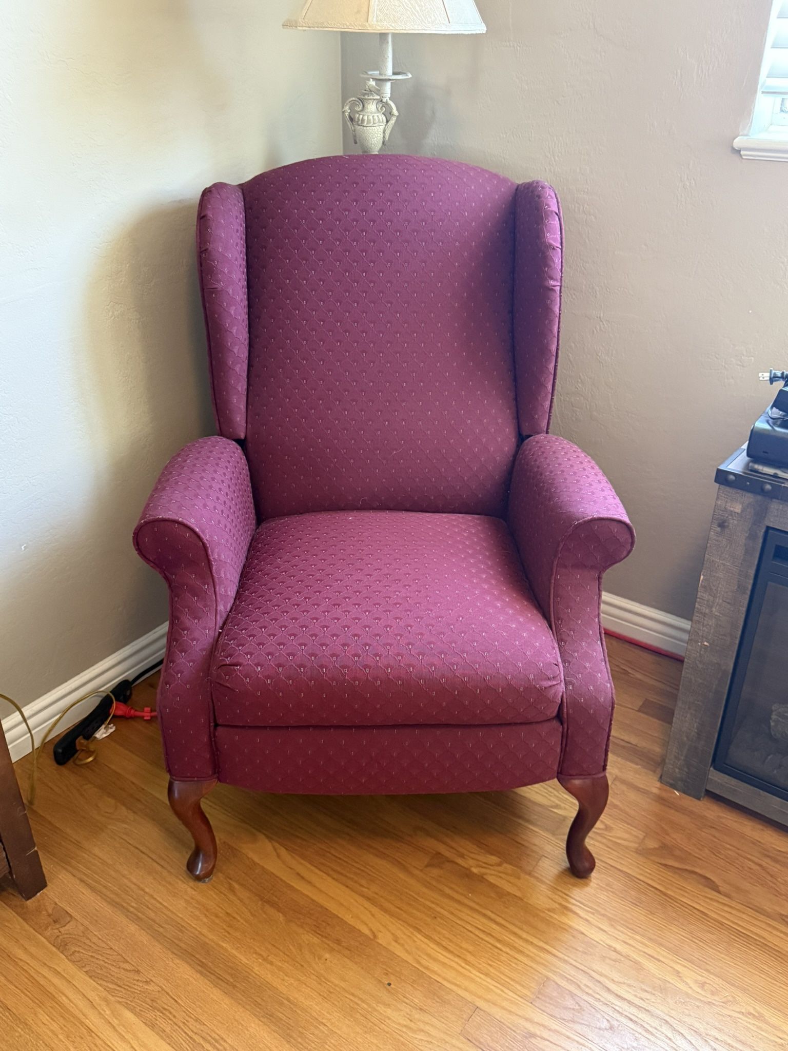 Recliner Chair 