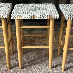 SAFAVIEH Kaleo Woven Leather Counter Stool - 19" W x 15 1/2 “D x 31” H
