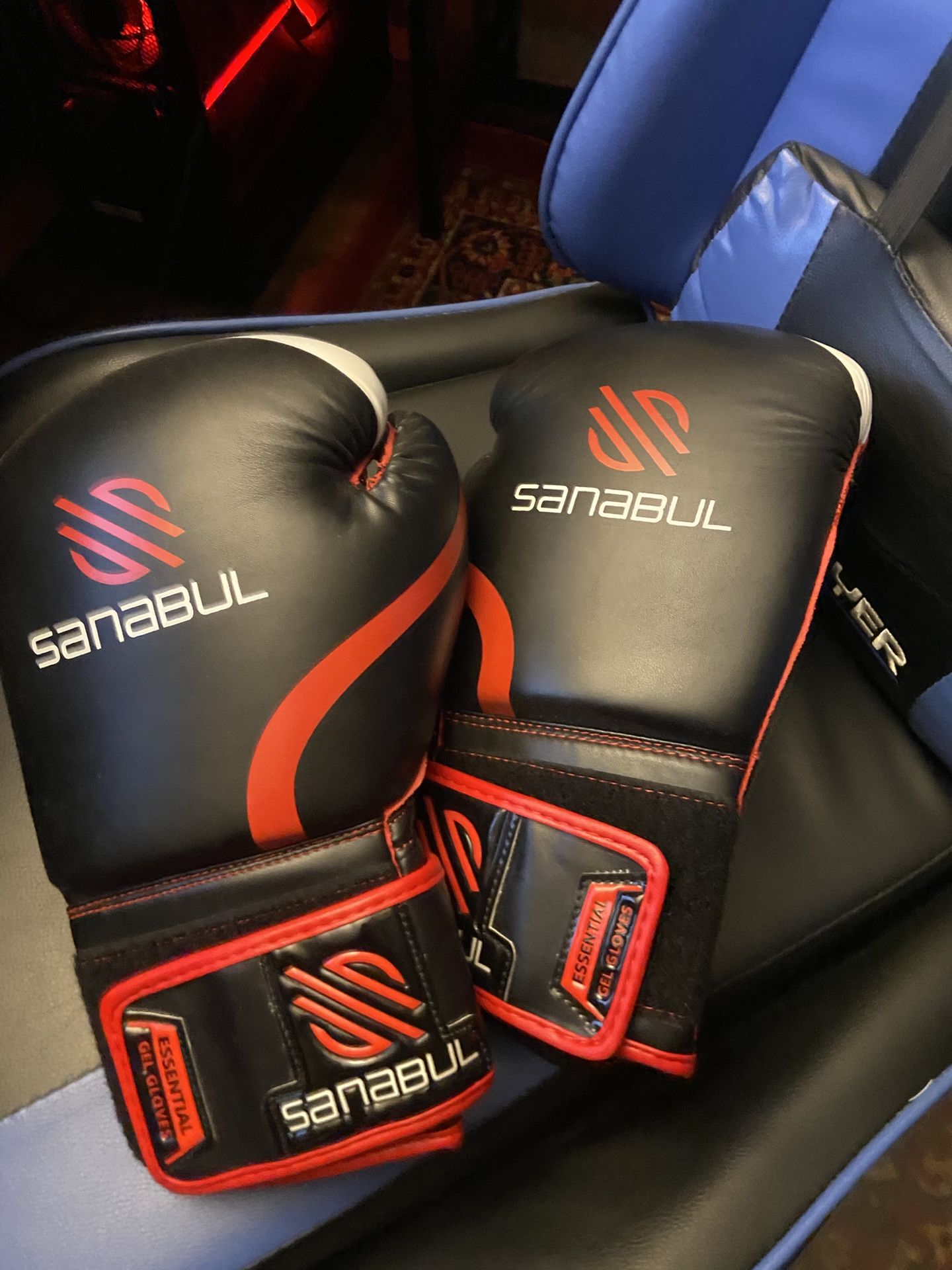 Boxing Gloves 16oz