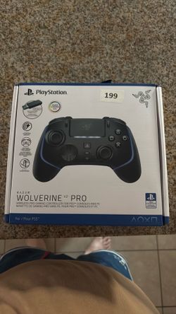 Razer wolverine v2 pro