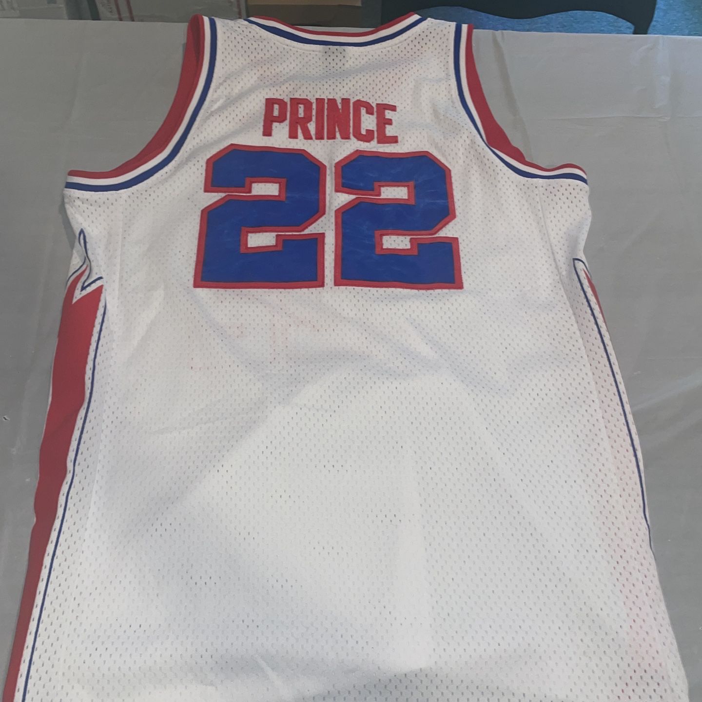 Reebok, Shirts, Vtg Reebok Detroit Pistons Tayshaun Prince 22 White  Swingman Jersey Mens Large