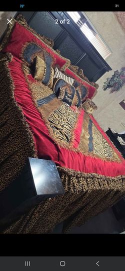 King bed and dresser with mirror