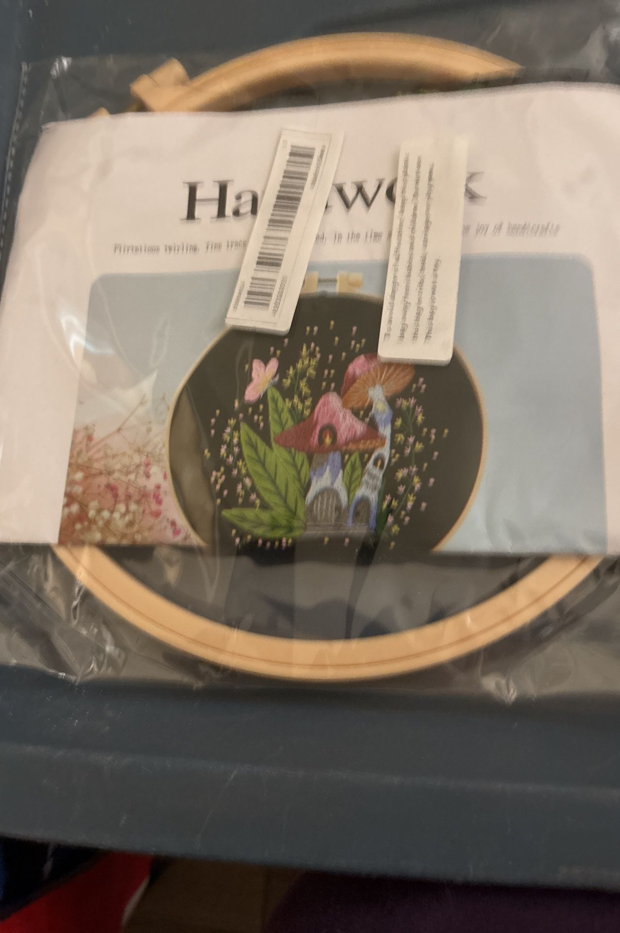 Embroidering Kit