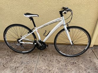 Multi item pre yard sale
