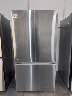 LG French Door Fridge LRFLS3216S - New Open Box $1200