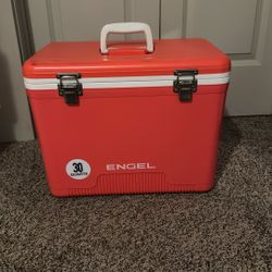Engel Cooler 30QT