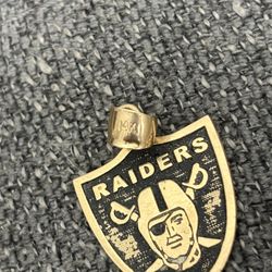 RAIDERS LOGO Pendent 