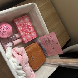Cute Gift Bin