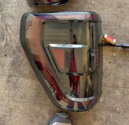 Tail lights Ford F150 21-23