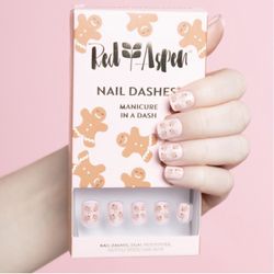 Red Aspen Nail Dashes 