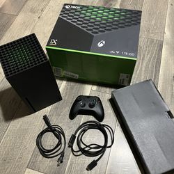 Microsoft Xbox Series X 1TB Video Game Console Black LIKE NEW