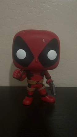 LARGE 9 INCH dead-pool Funko Pop