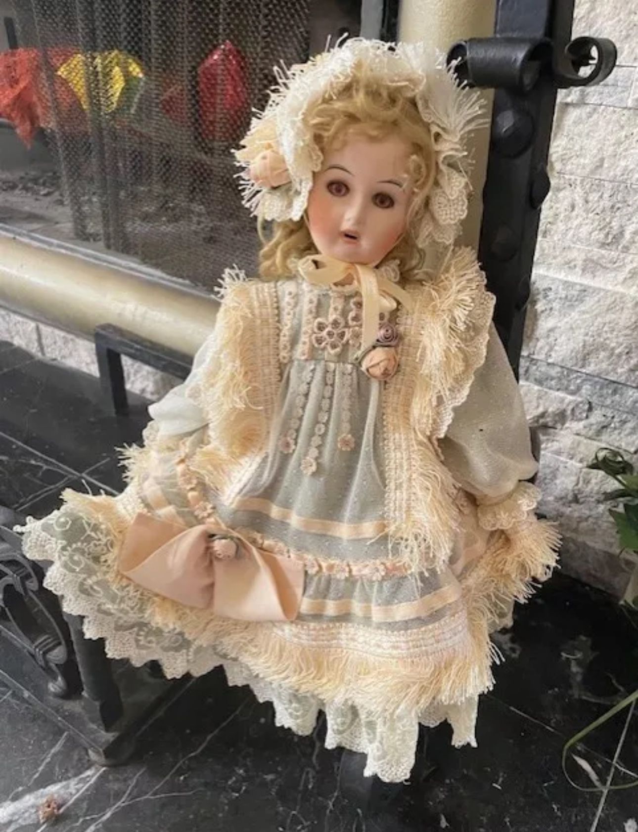 Absolutely stunning! 17 inches Victorian Style Porcelain Doll Limited Edition