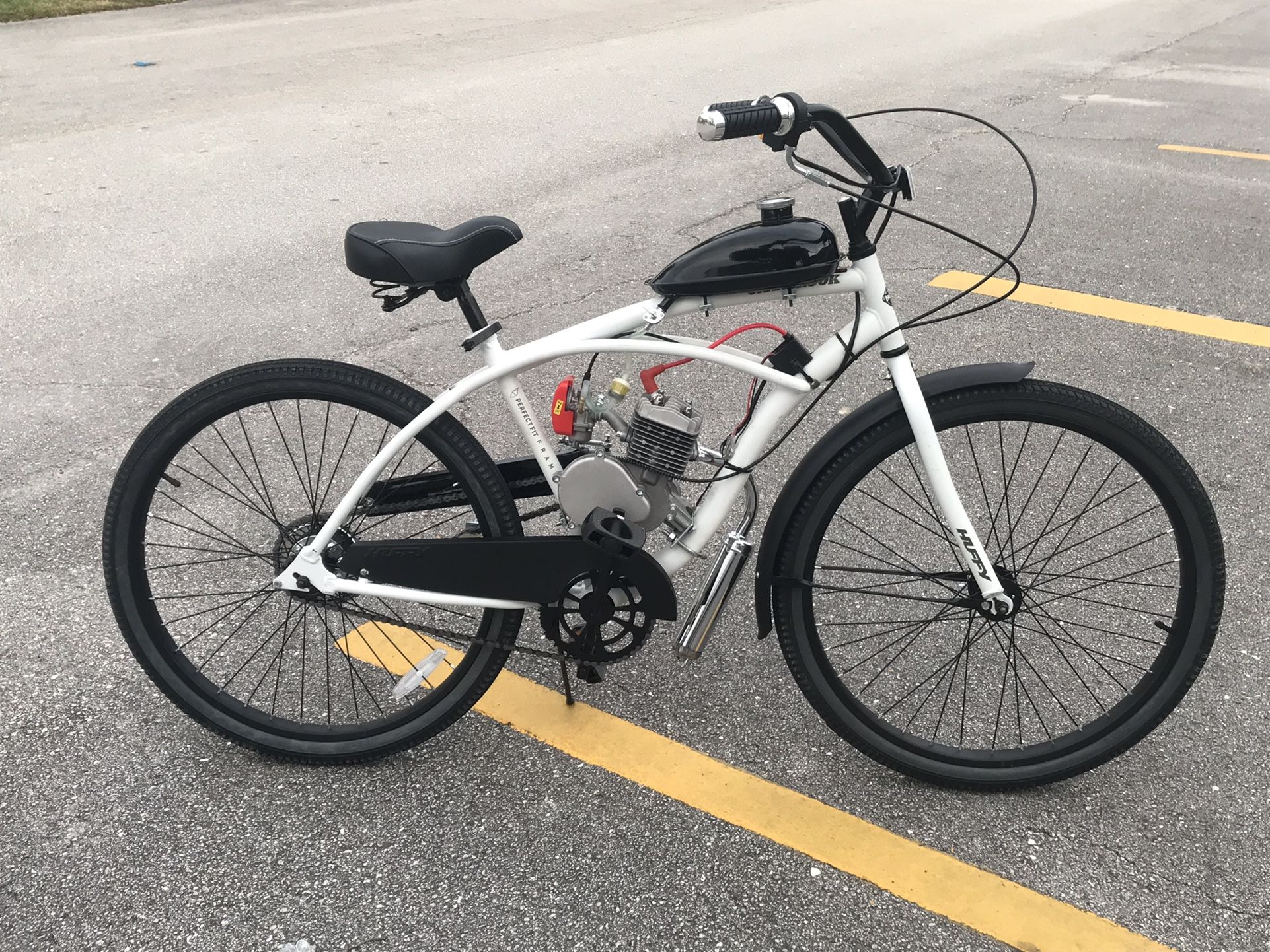 New 01 22 Gas Powered Beach Cruiser Motorized Bicycle ONLY ONE WHITE ONE LEFT Delivery Available. for Sale in West Palm Beach FL OfferUp