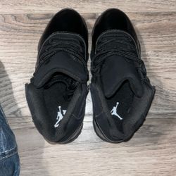 Jordan 11 Cap And Gown