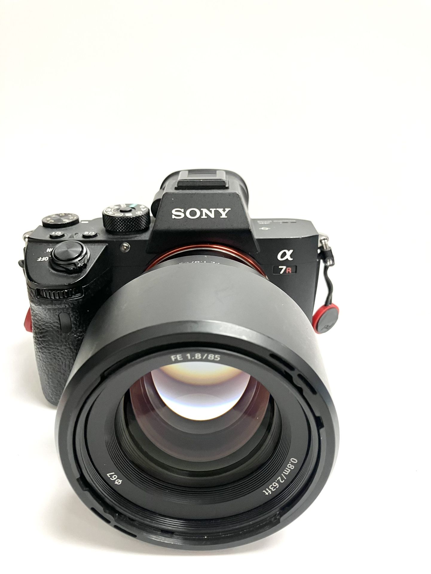 Sony Alpha 7 RIII 42.4 MP Full Frame Mirrorless Digital Camera With FE 1.8/85mn Lens