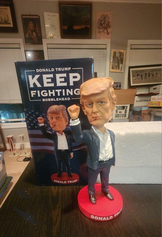 Trump Assassination Attempt Bobblehead (Keep Fighting) New In Box! 