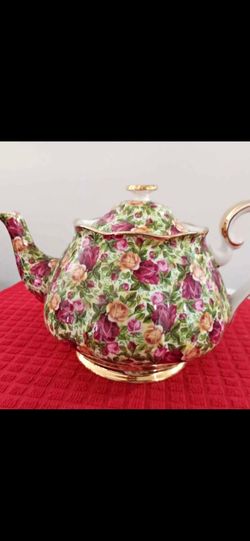 Royal Albert Old Country Roses Chintz Teapot England