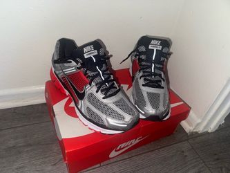 Like new men vomero size 10 M