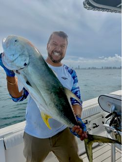 🎣 PRIVATE OFFSHORE FISHING CHARTER – SOUTH FLORIDA