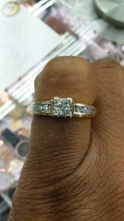 14K GOLD Diamond Ring 4.1 grams .50 ct Diamonds