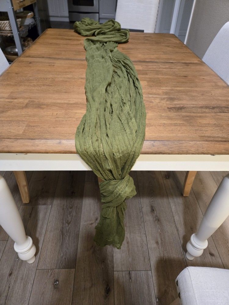 Green Table Runners - 10 count