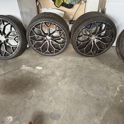 22” Gianelle Monte Carlo machine-finish rims