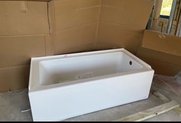 Bathtub 30 by 60 American standard