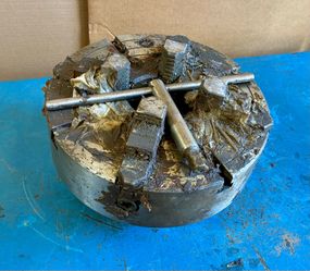 New 12” 4 jaw lathe Chuck  D1-8 mount