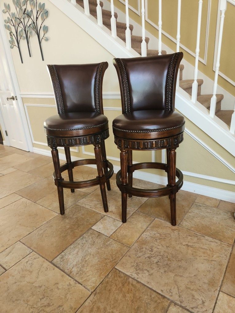 Swiveling Bar Stools