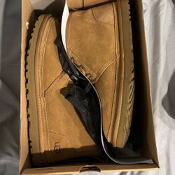 Men’s Size 12 Uggs