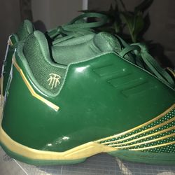 Adidas $30 or best offer ❗️