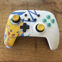 Pikachu Fall Art Wired Pro Controller For Switch
