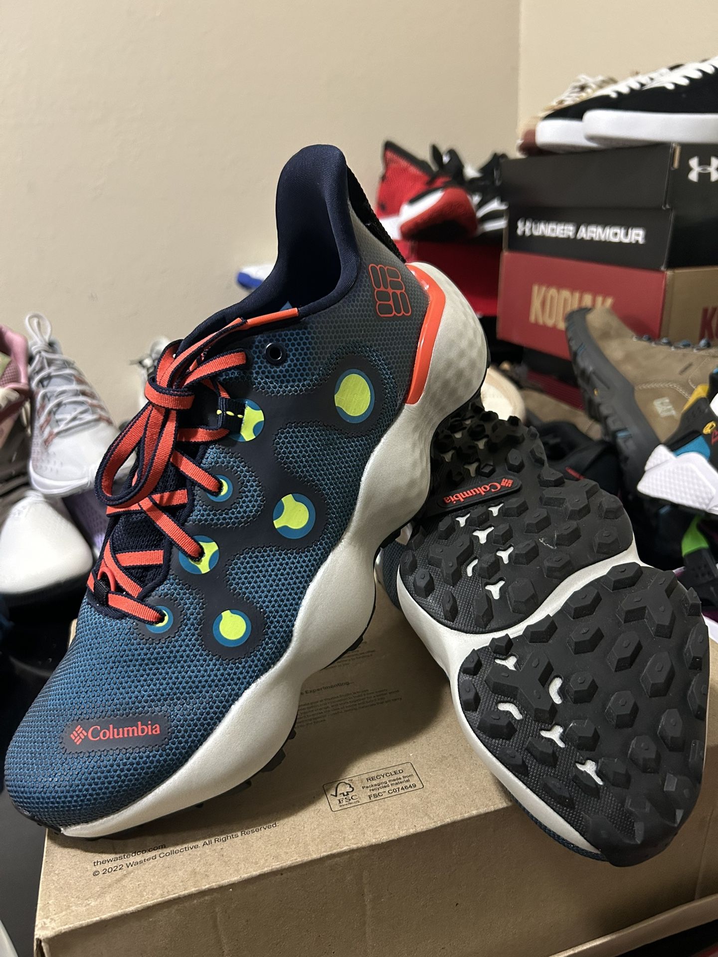 Columbia Escape Thrive Ultra Blue Trail Hiking Shoes BM7874-400 Men’s Sz 10.5