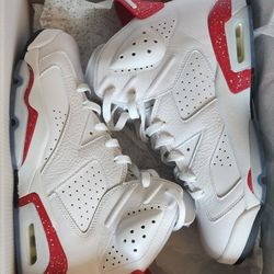 Jordan 6 White/University Red Size 9