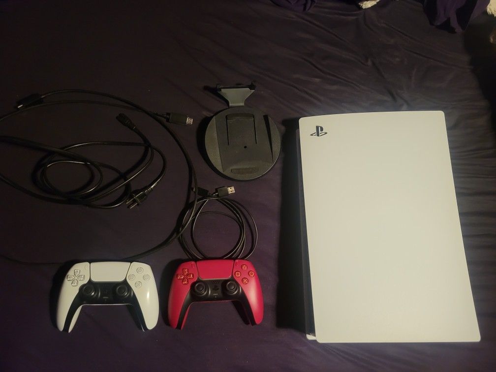 Ps5/2 Controllers/HDMI Cord And Stand