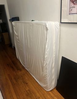 Full mattress and mattress protector included