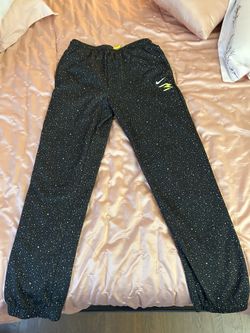 Small Nike sweats